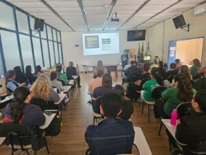 Setembro Verde e Amarelo em Itapeva: Mães da APAE participam de encontro sobre saúde mental e apoio a famílias atípicas